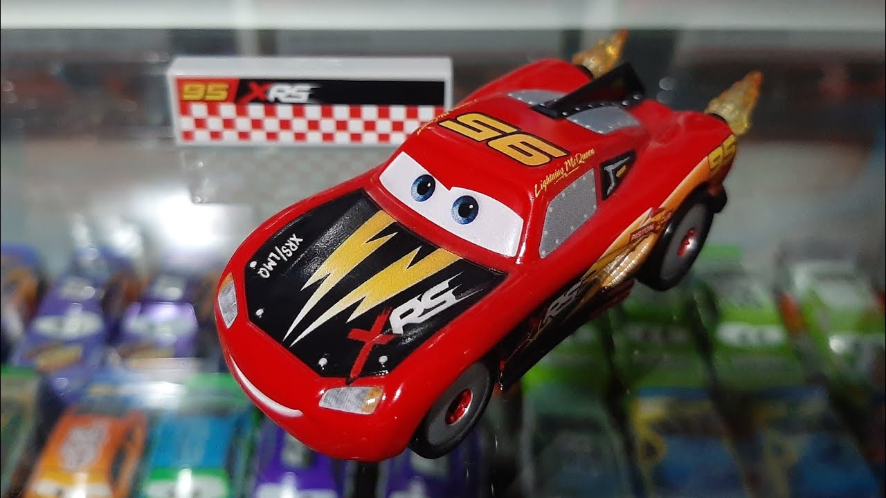 Mattel Disney/Pixar Cars Rocket Racing Lightning McQueen (Piston Cup Racer) Rust-eze XRS 2020