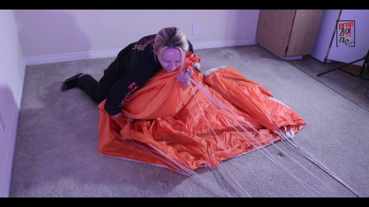 How to pack a big canopy? كيف ترزم المظلة الكبيرة؟