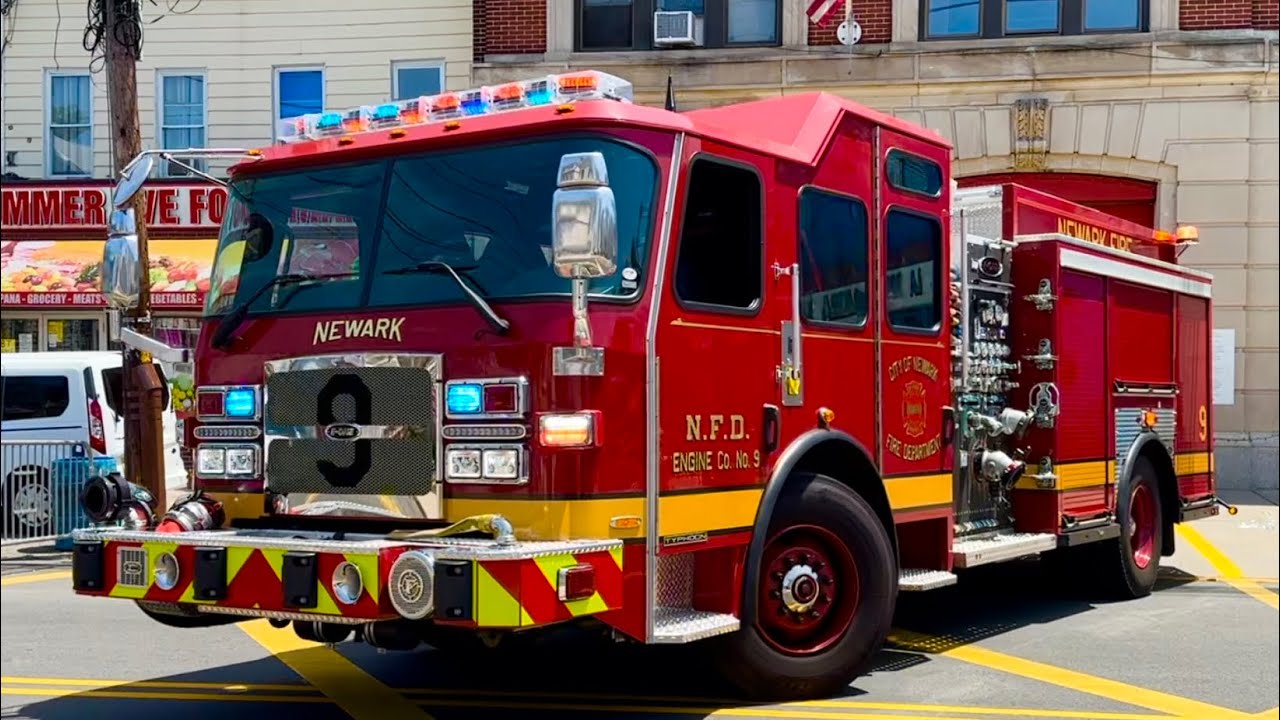 Newark Fire Department Engine 9 And Battalion 3 Responding with Real Q2B Siren