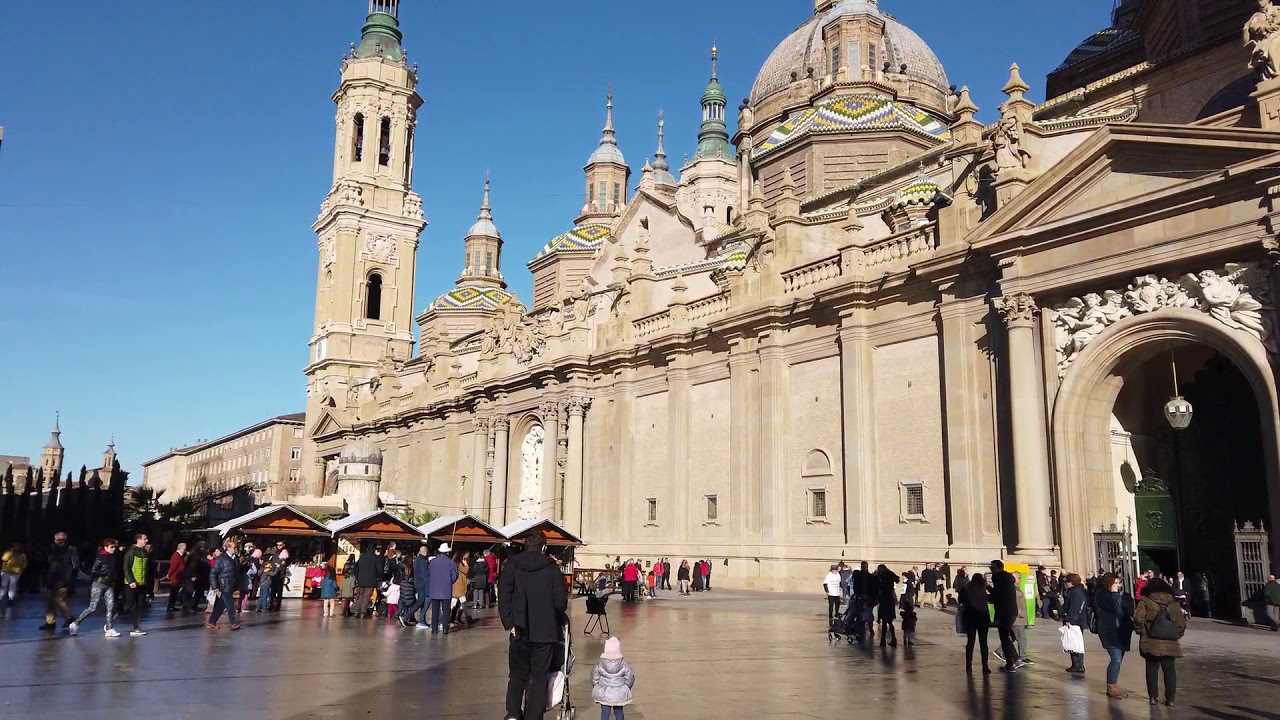 Walking in ZARAGOZA (Spain)/Un paseo por Zaragoza (España) 4K
