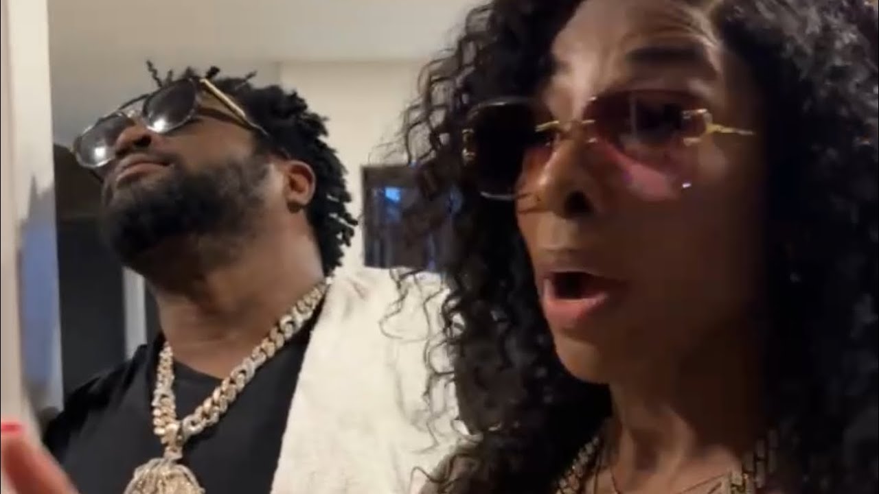 Rocsi and Ashley L. nearly throw hands in front of Frank & Chase in Colombia