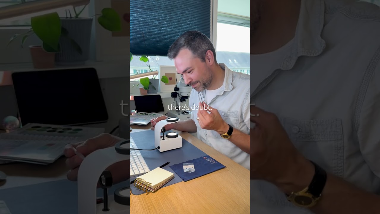 Testing a mystery sapphire with unusual inclusions / Gemology