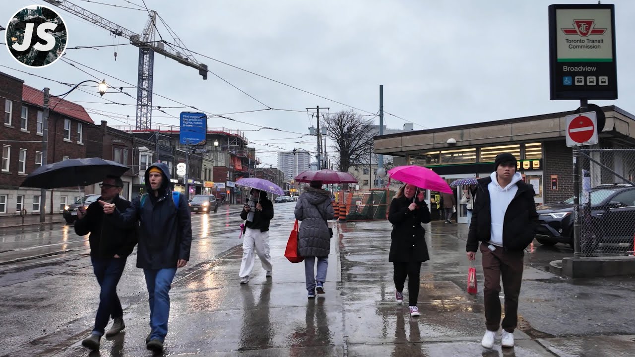 Raining on Danforth | Greektown Toronto Walk