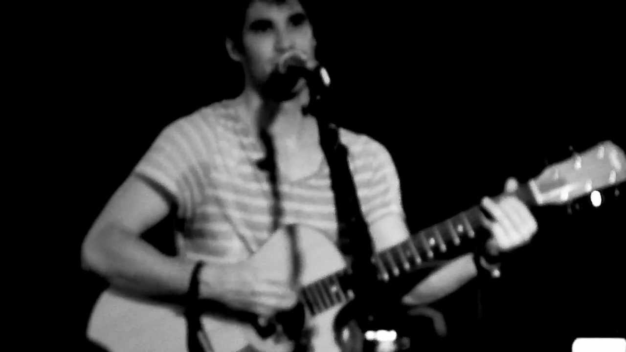Darren Criss - The Dragon Song HD - Borderline - London, 9PM