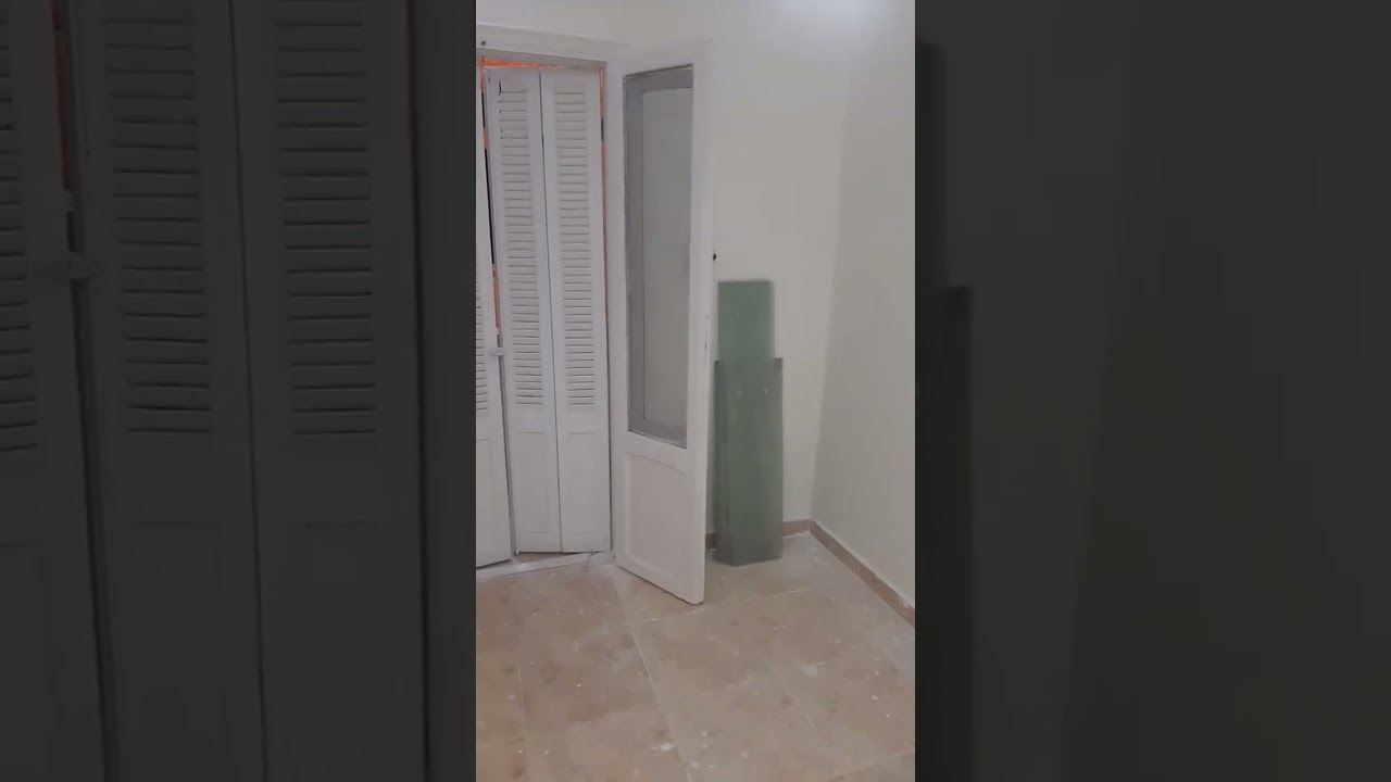 منزل للبيع في شارع متفرع من شارع من شارع القويرى متفرع من شارع الهانوفيل الريسي العجمي اسكندريه