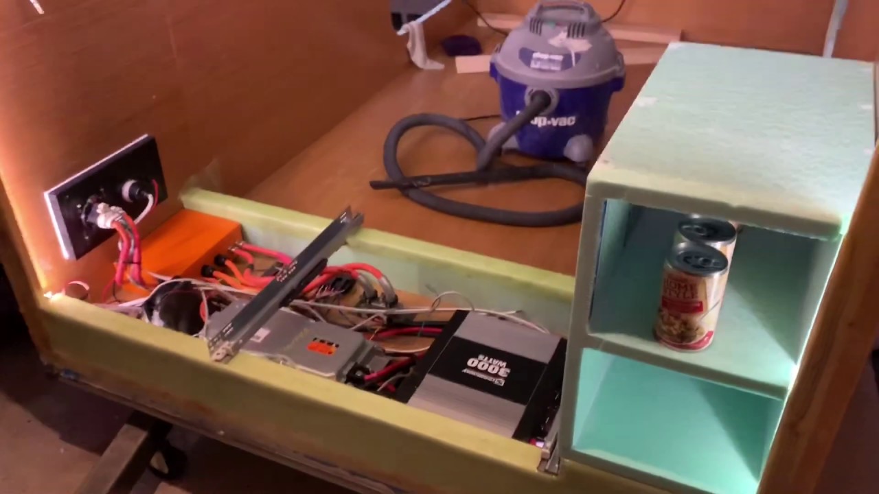 Сборка Foamie Camper: начинаем собирать пенопластовые шкафы
