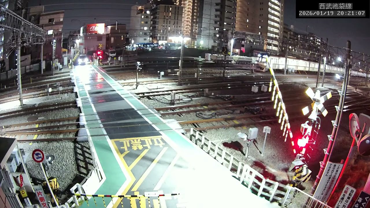 【2026/01/19 月曜日】西武線ライブカメラ　西武池袋線保谷駅付近の踏切からライブ配信  #ライブカメラ
