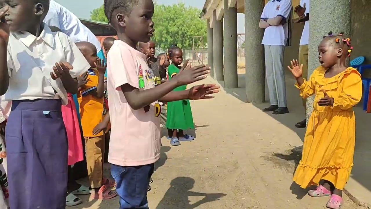 Morning welcome at the kindergarten of St Joseph the Worker Parish (Leer, April 2025) 