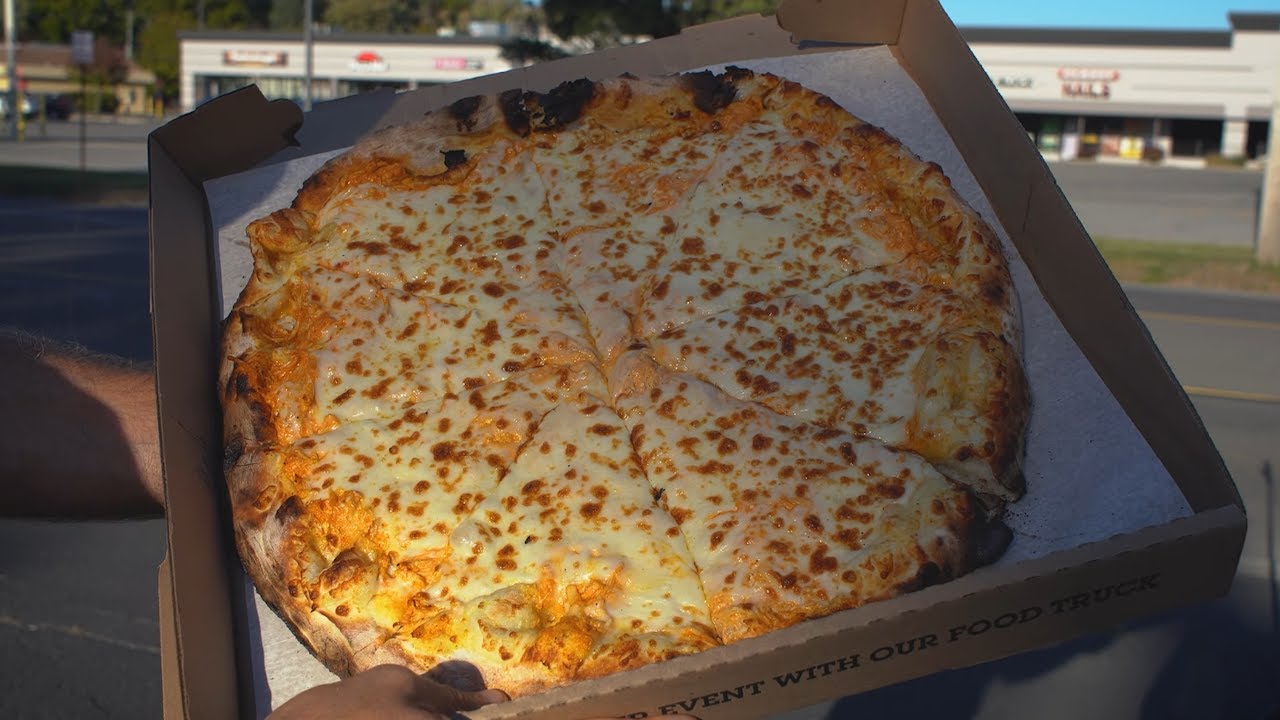 Pizza Amore: Пицца с куриными крылышками: Обзор пиццы