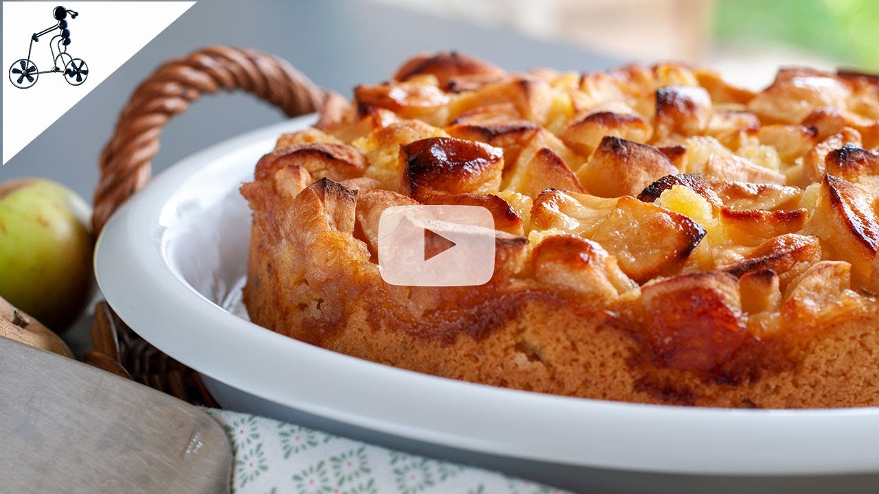 Italian Nonna Apple Cake With Plenty Of Apples (Torta di Mele)