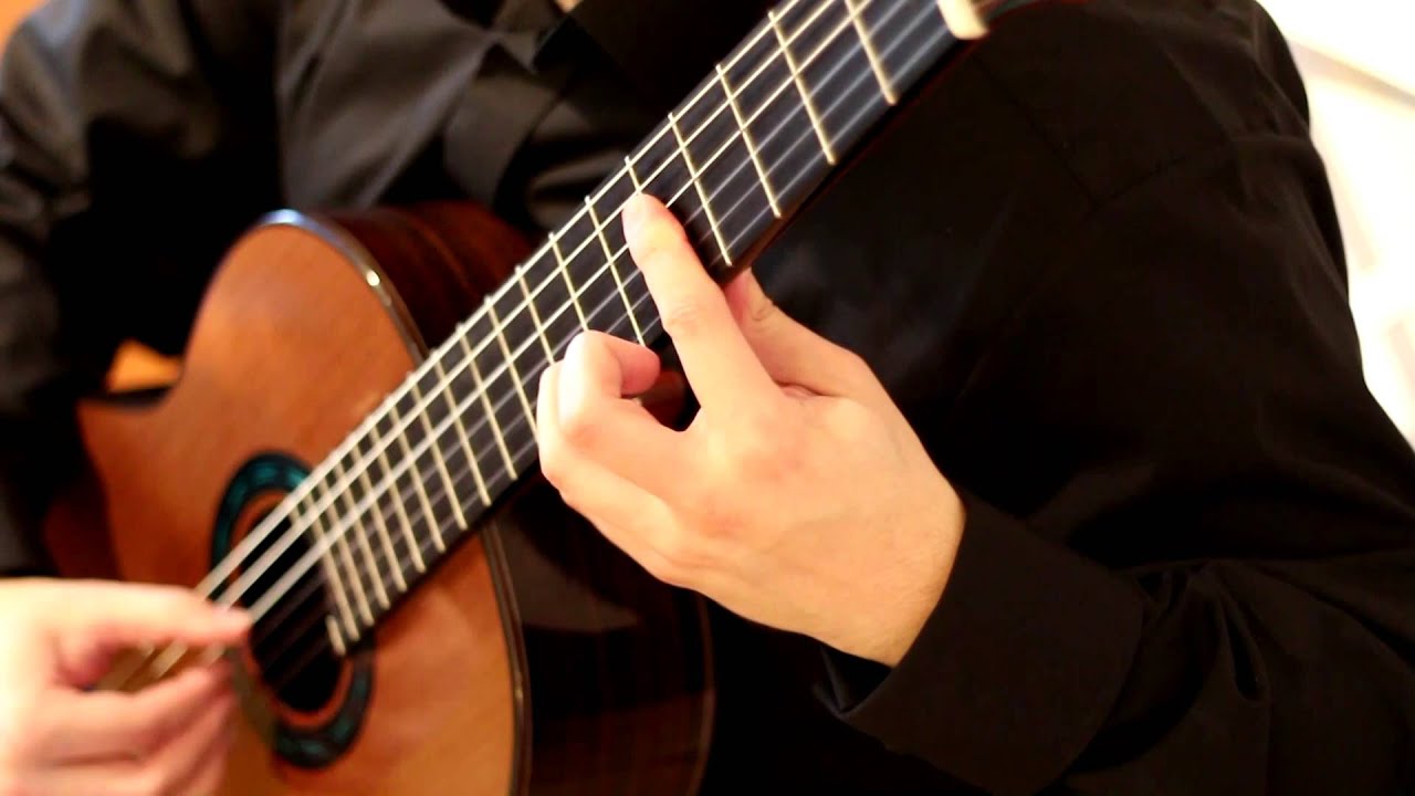 Patrik Kleemola plays Leo Brouwer´s Estudio 19 (Estudios sencillos)