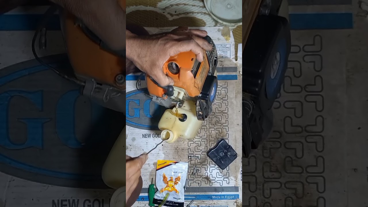 فك وغسيل وتركيب واصلاح محشة البرسيم فى جزء واحد   Dismantling, washing, installing and repairing