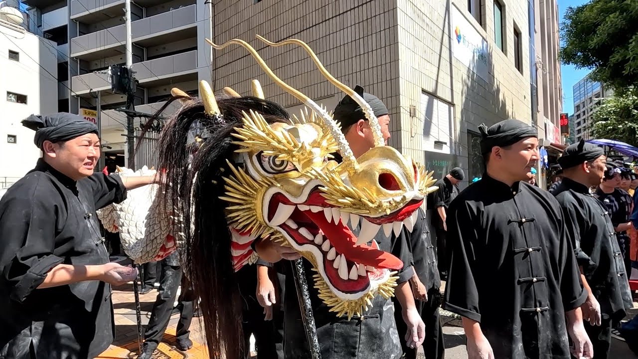 2025長崎くんち（庭先回り　諏訪町の龍踊）