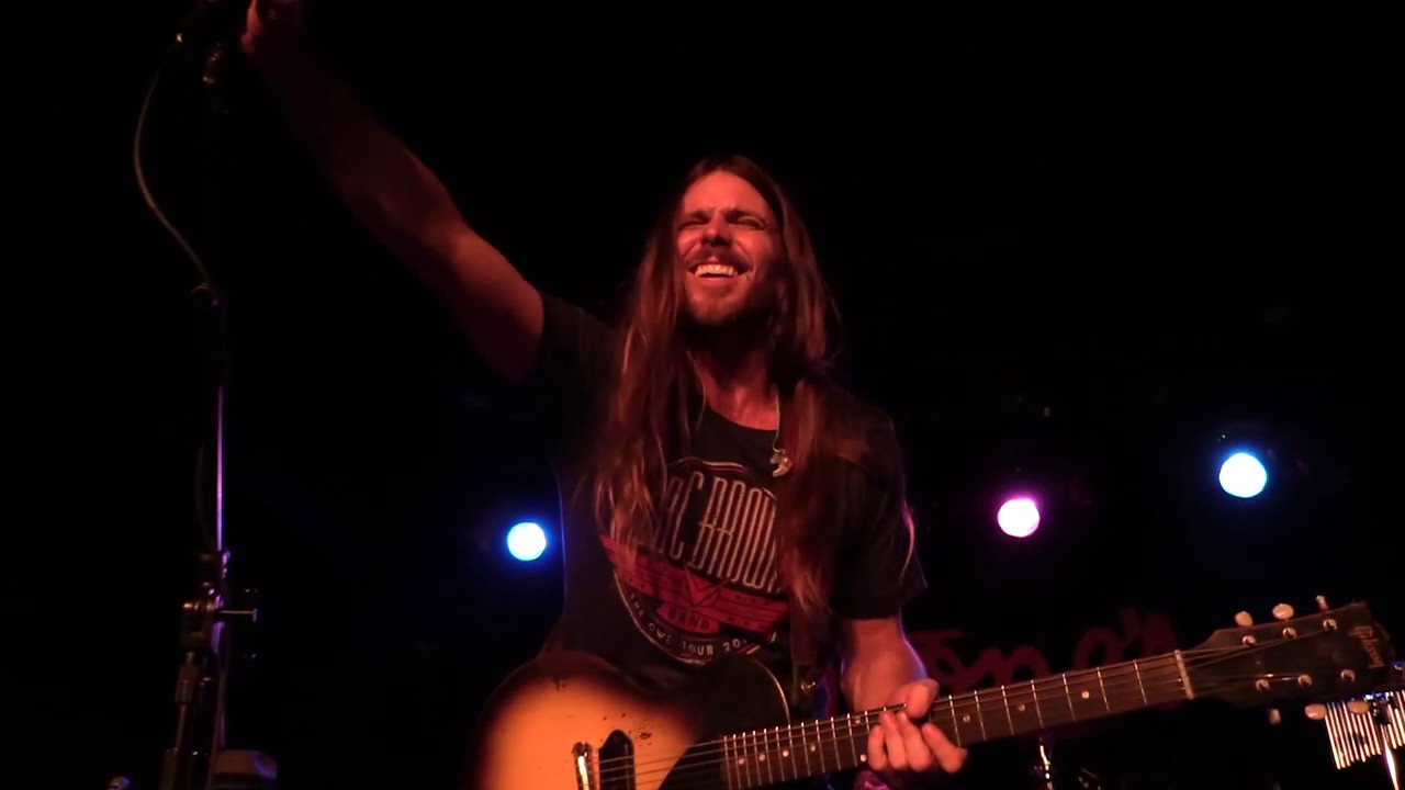 Lukas Nelson Promise Of The Real Blue Eyes Crying In The Rain/Awakening