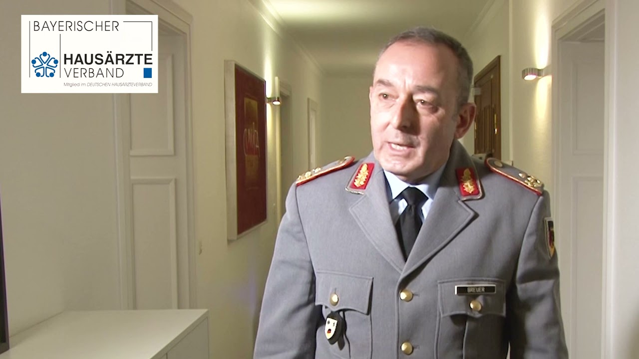 General Carsten Breuer in München: Leiter des Corona-Krisenstabs informiert sich bei den Hausärzten