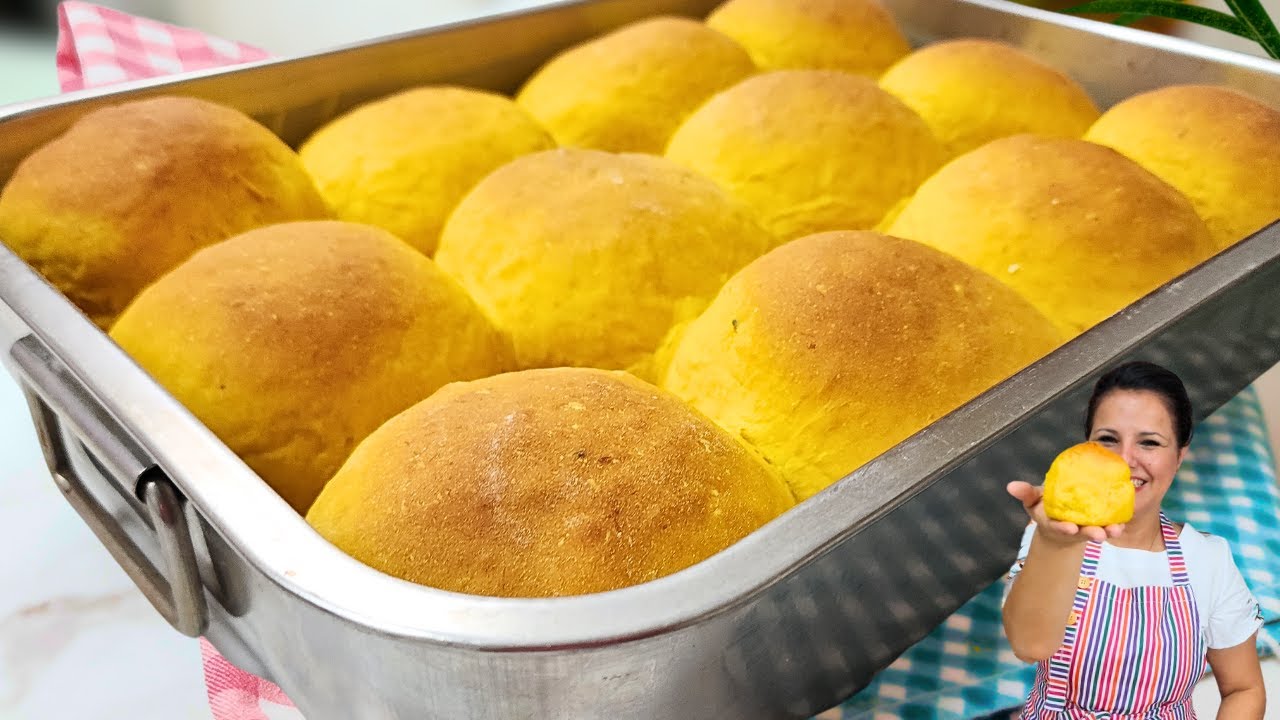 PÃOZINHO DE ABÓBORA CABOTIÁ - RECEITA PERFEITA PARA O CAFÉ