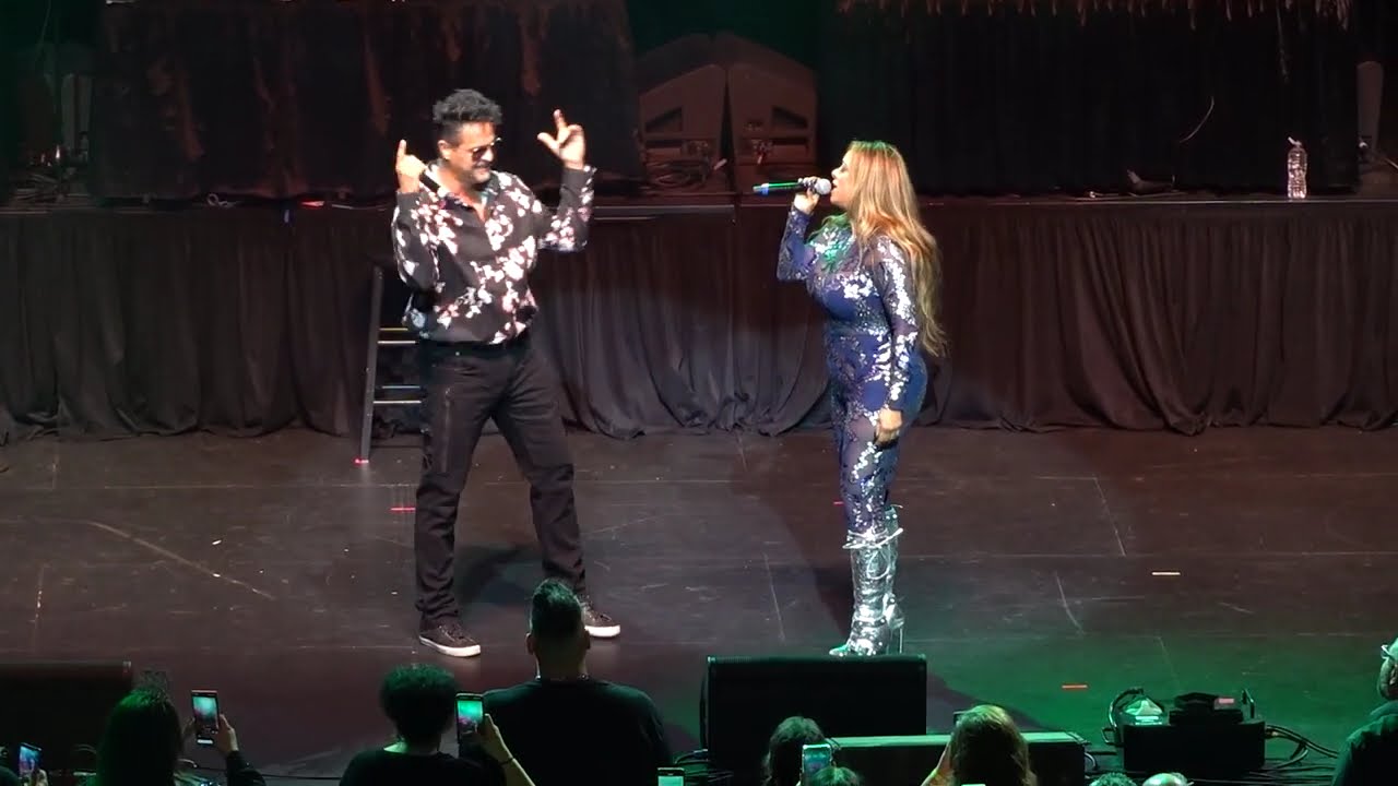 Johnny O (ft. Cynthia) @ Rosemont Theatre 11-08-2024