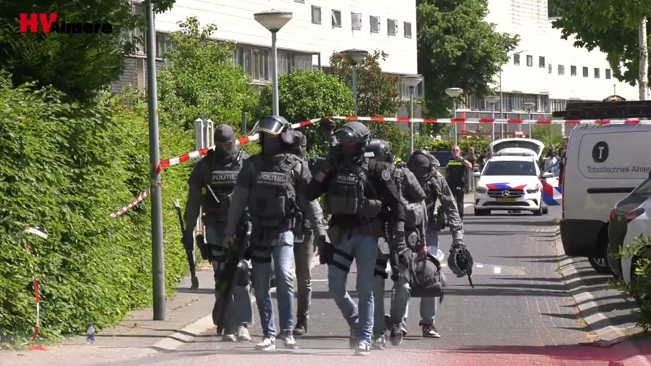 Politie-inzet Tussen de Vaarten, verdachte aangehouden
