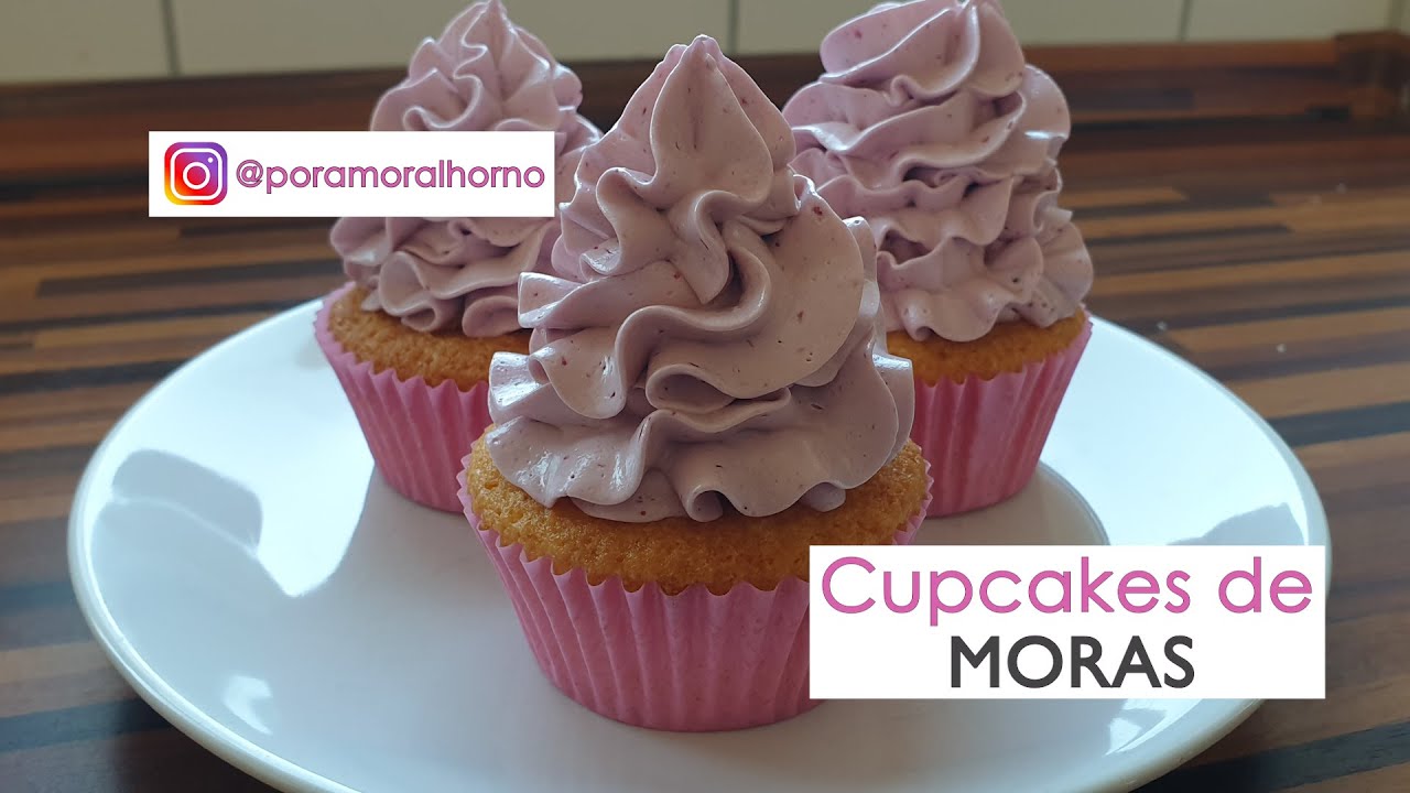 Cupcakes rellenos de mora - buttercream de leche condensada