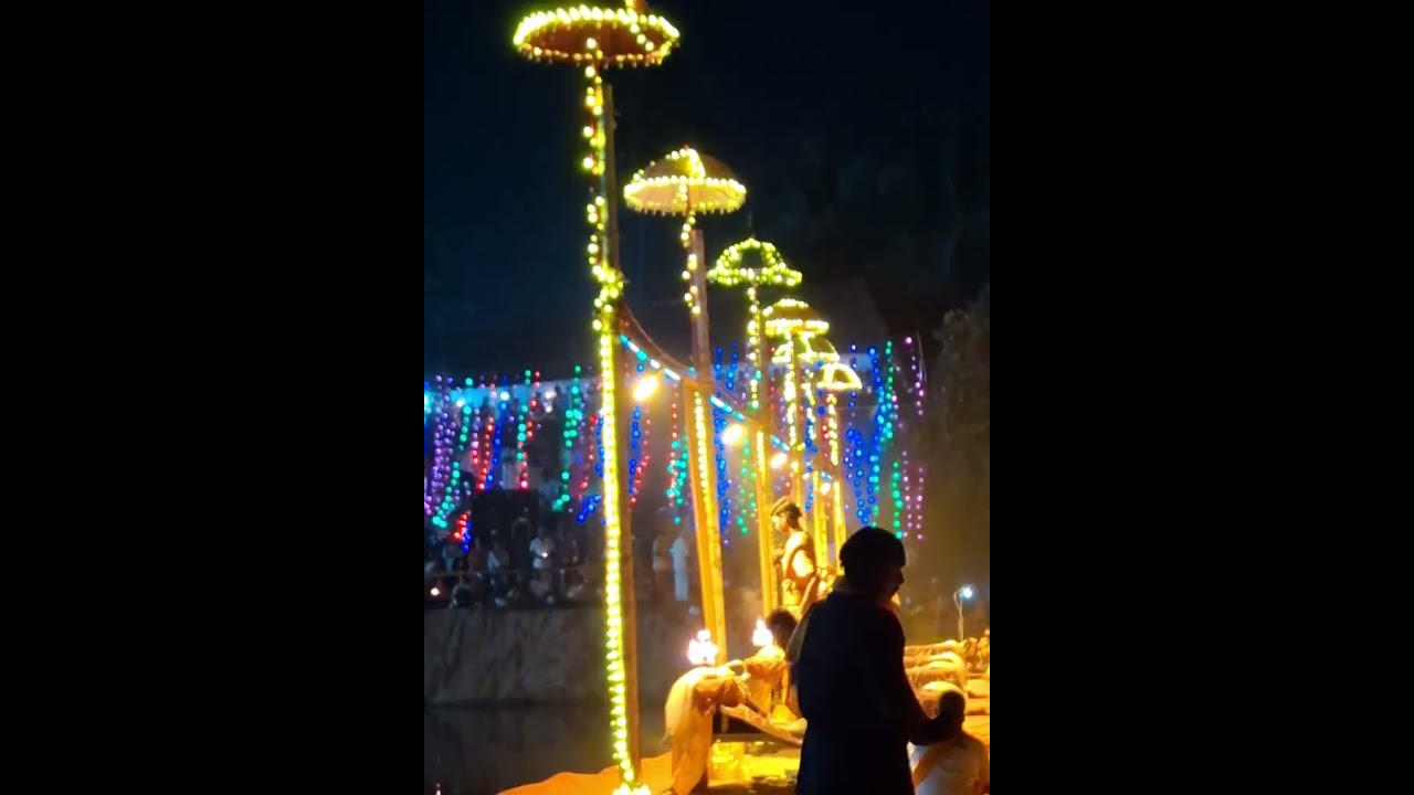 മഹാ കുംഭമേള തിരുനാവായ നിള ആരതി കാണാൻ പോയപ്പോൾ 🙏