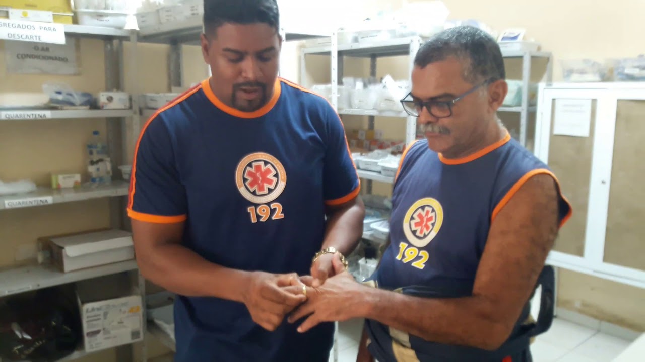 Anel preso no dedo:aprenda um jeito fácil para tirar...