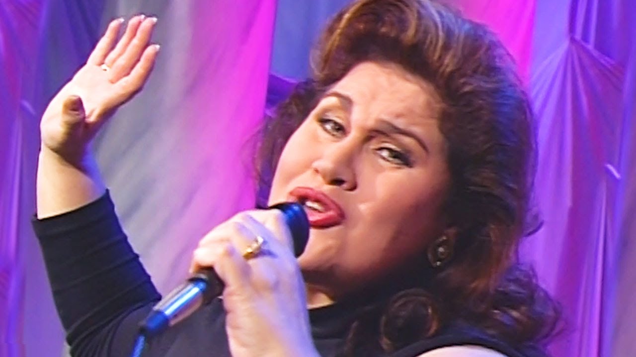 Maggie Carles – Yo Soy Una Mujer – A Oscuras Pero Encendidos