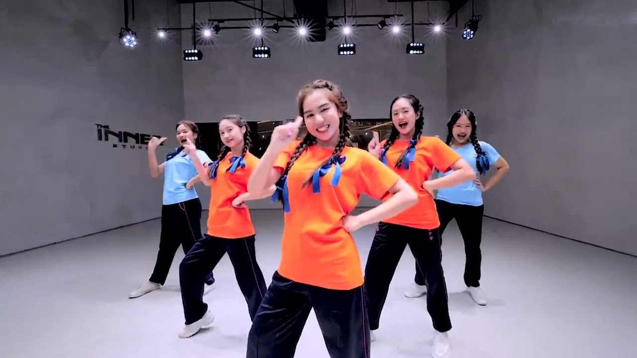 ครูขาหนูขอจังหวะโดดดิด่ง  เต้นงานวันเด็ก 2569