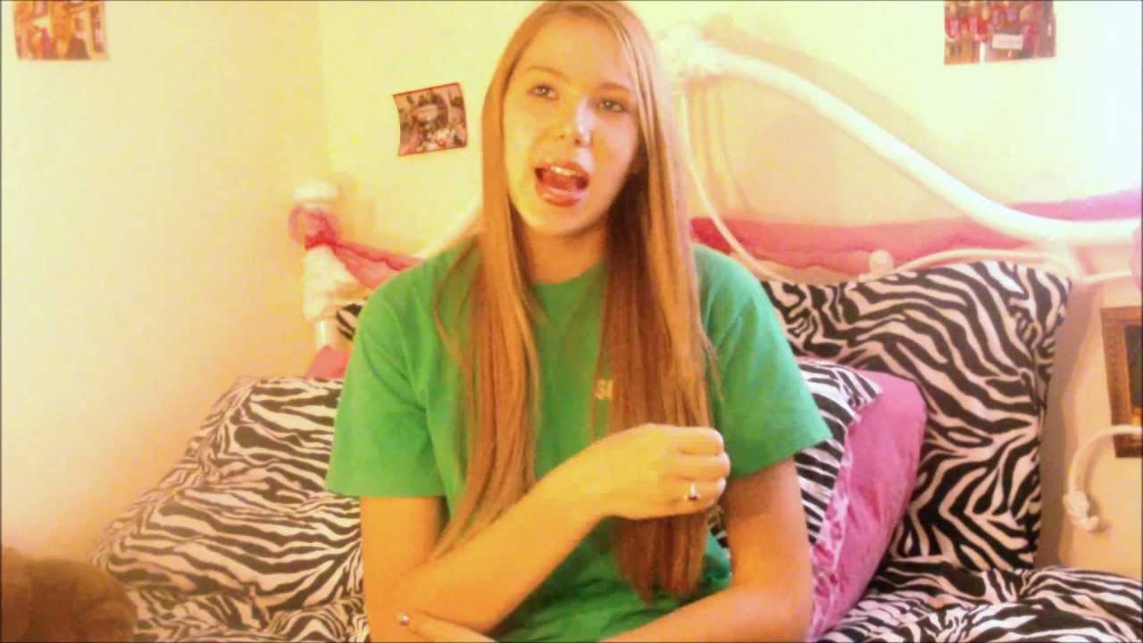 HOW TO MAKE FRIENDS!  (Surviving Middle School Part 1)