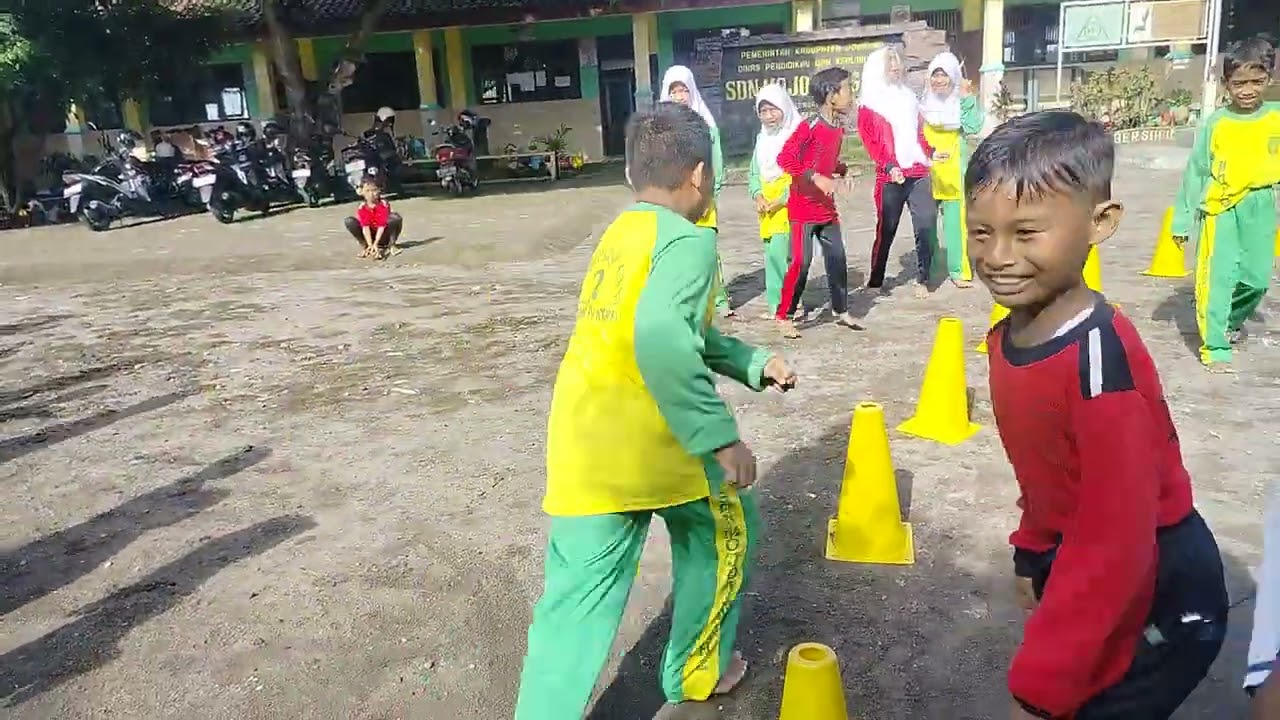 PERMAINAN EDUKASI KEGIATAN OLAHRAGA KELAS 3 & KELAS 4