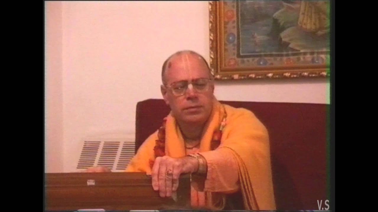 Tamal Krishna goswami chanting Hare Krishna