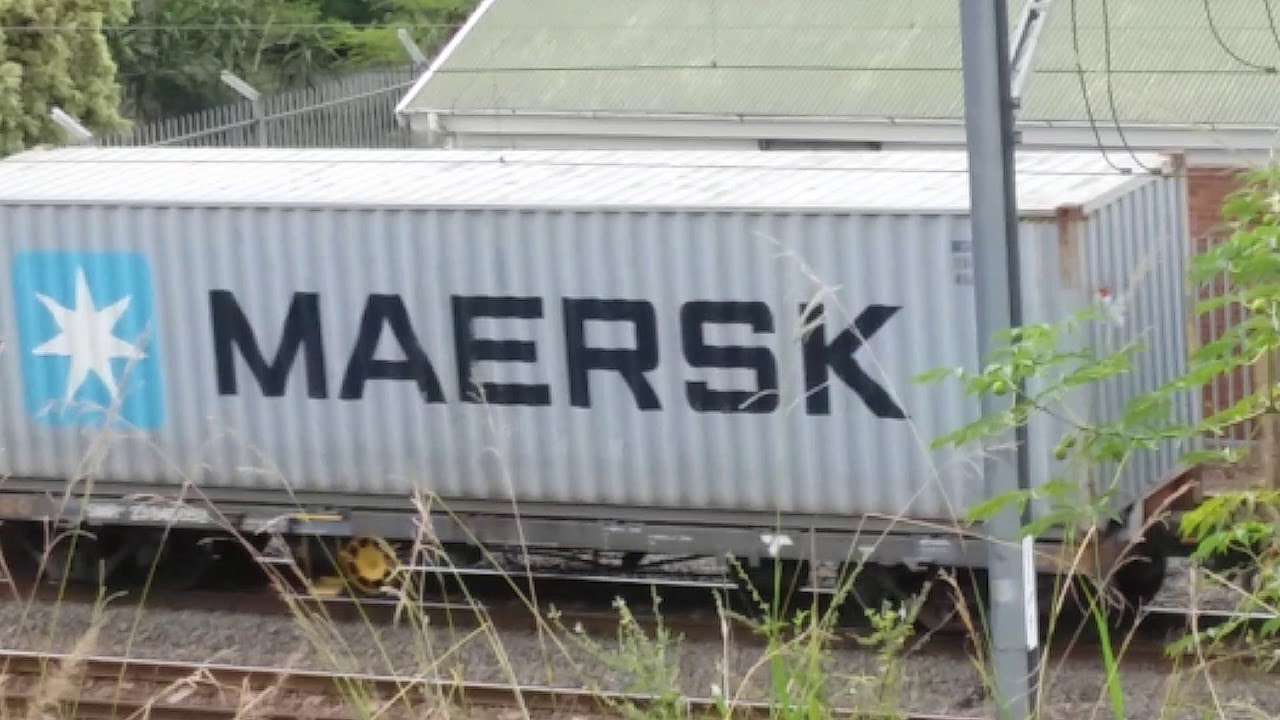 three 18E units with container train at boughton junction!