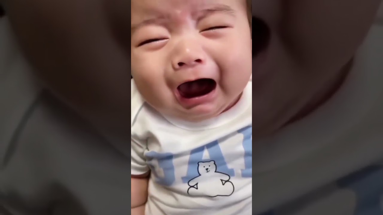 crazy baby #baby #viralreels #babiesofyoutube #babyshorts #babygirl #babybear #alaramclock #babies 💚