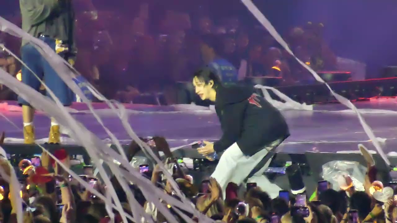 [4K BANG CHAN 방찬 FANCAM] MIROH // Stray Kids 스트레이 키즈 ( 