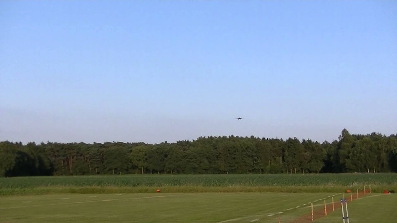 Landing Flash door Peter van de Riet