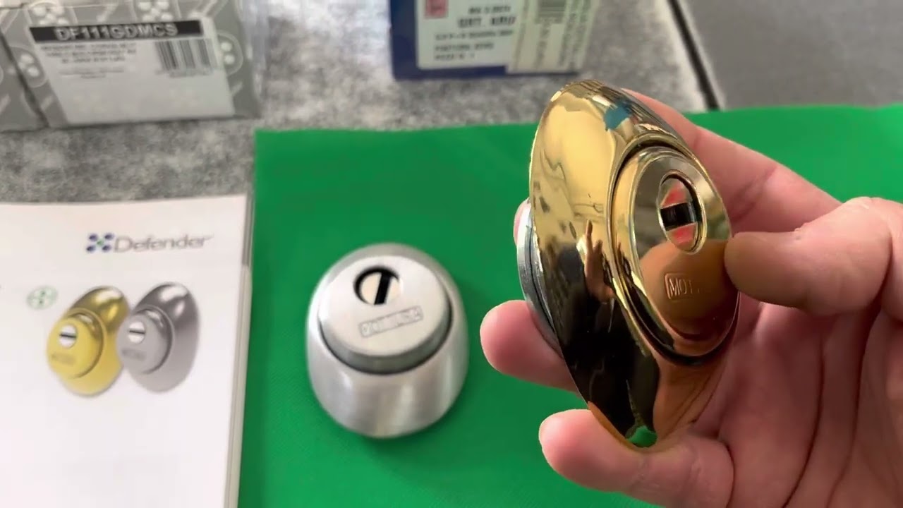 Il vero Defender per porte blindate.