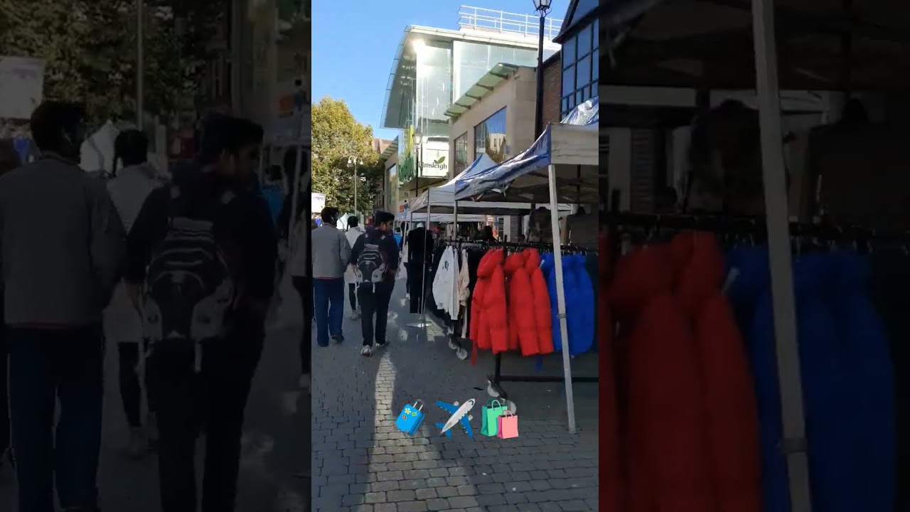 Street Shopping in Staines, UK | #streetshopping #england #streetfood #royalholloway #shorts #uk