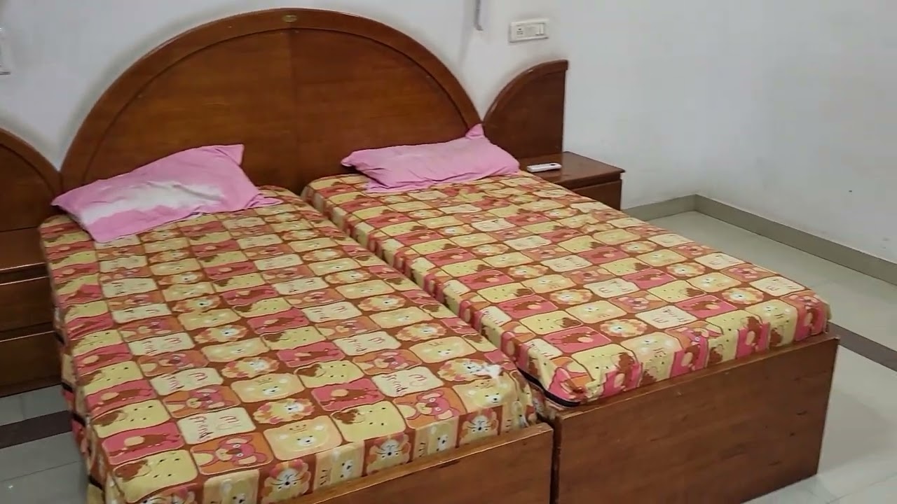 Trivandrum Railway retiring room AC double deluxe