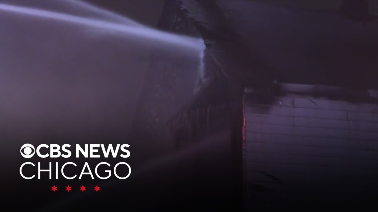 Fire investigating at abandoned building in Chicago's Fuller Park neighborhood