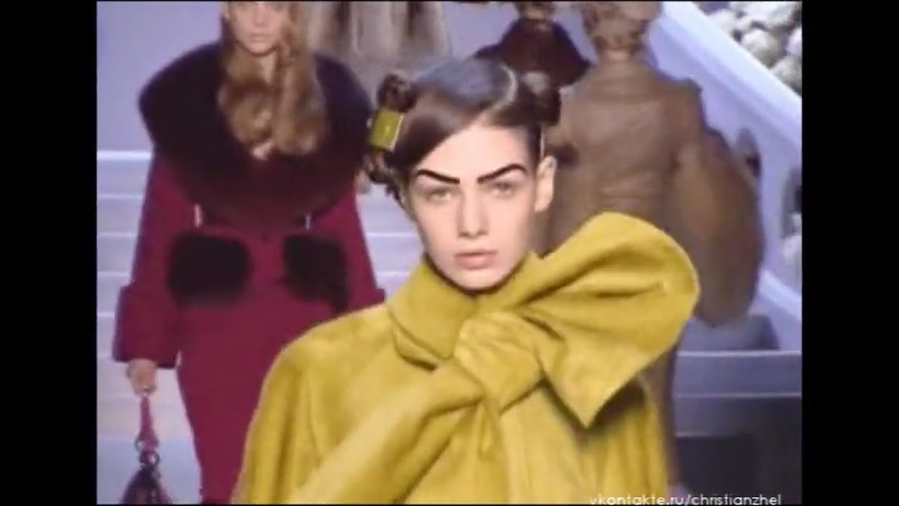 Christian Dior fall-winter 2007-2008 EXCLUSIVE OFFICIAL AND ORIGINAL VIDEO