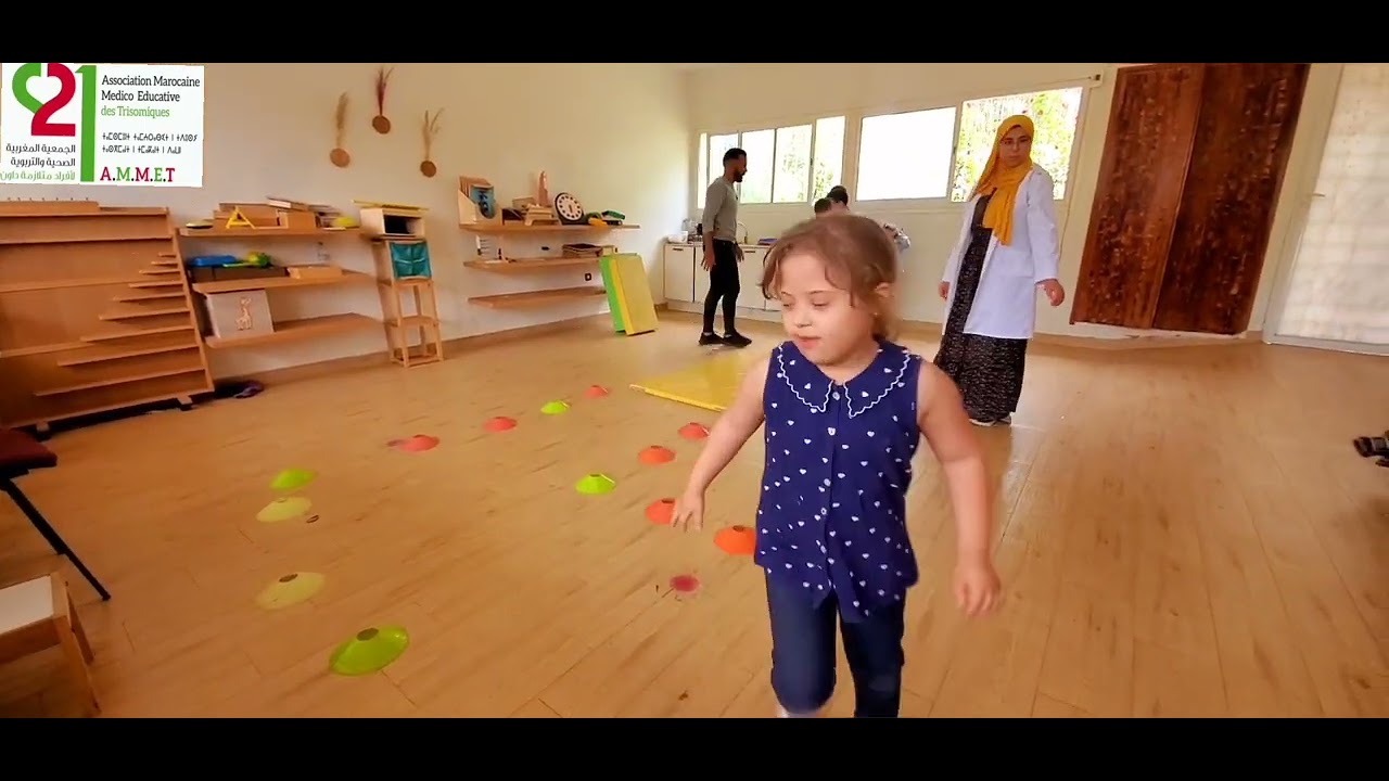 les trisomiques d AMMET EN SEANCE DE GYM