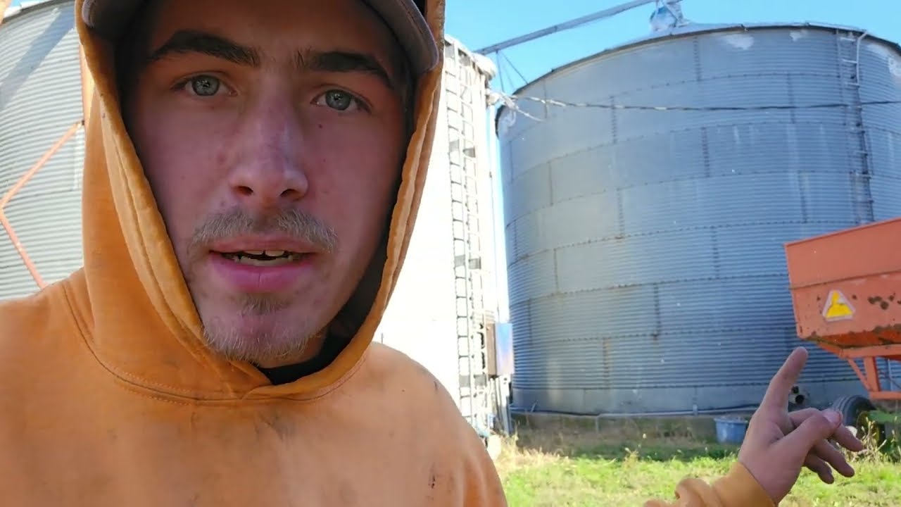 We finally going!! Corn Harvest 2025 Day 1