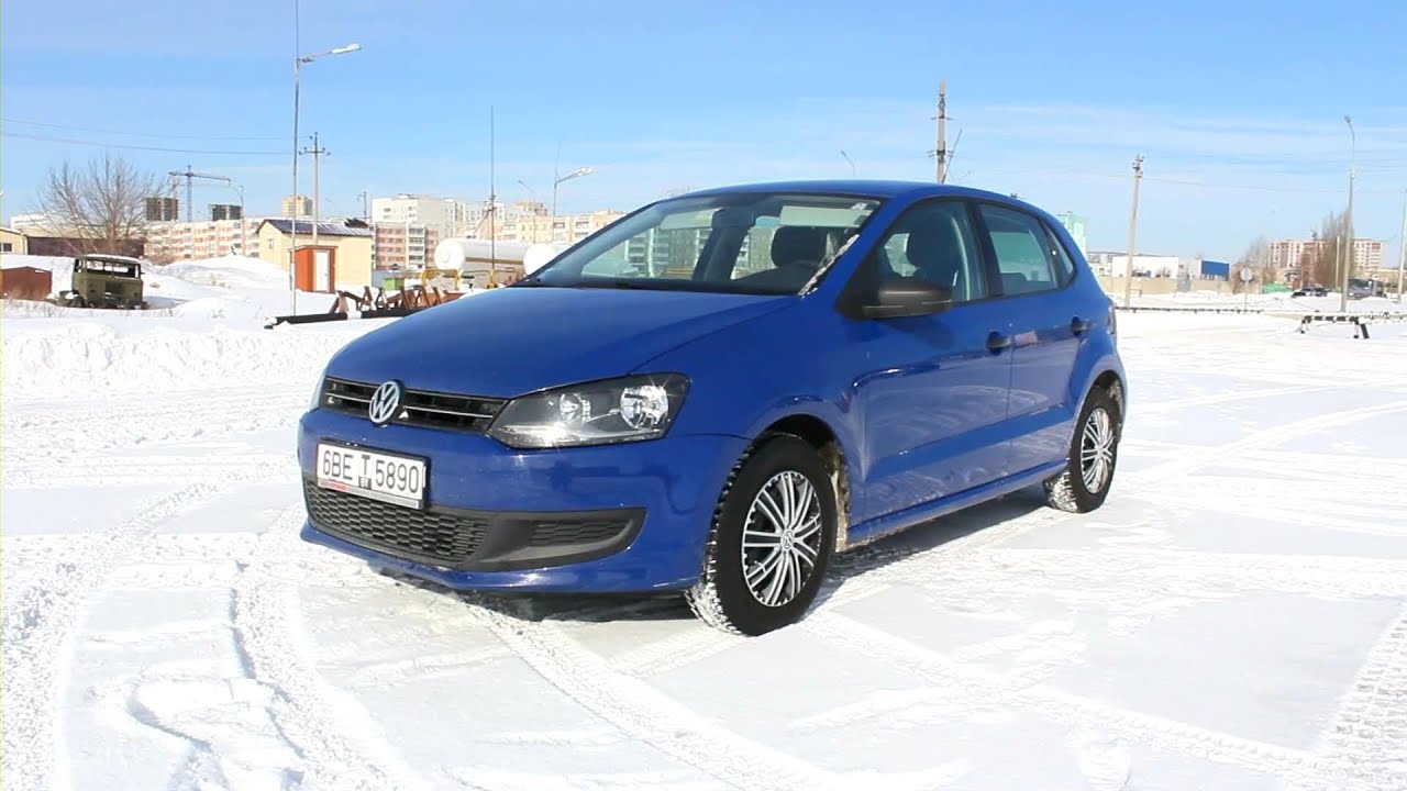 2010 Volkswagen Polo Hatchback. Start Up, Engine, and In Depth Tour.
