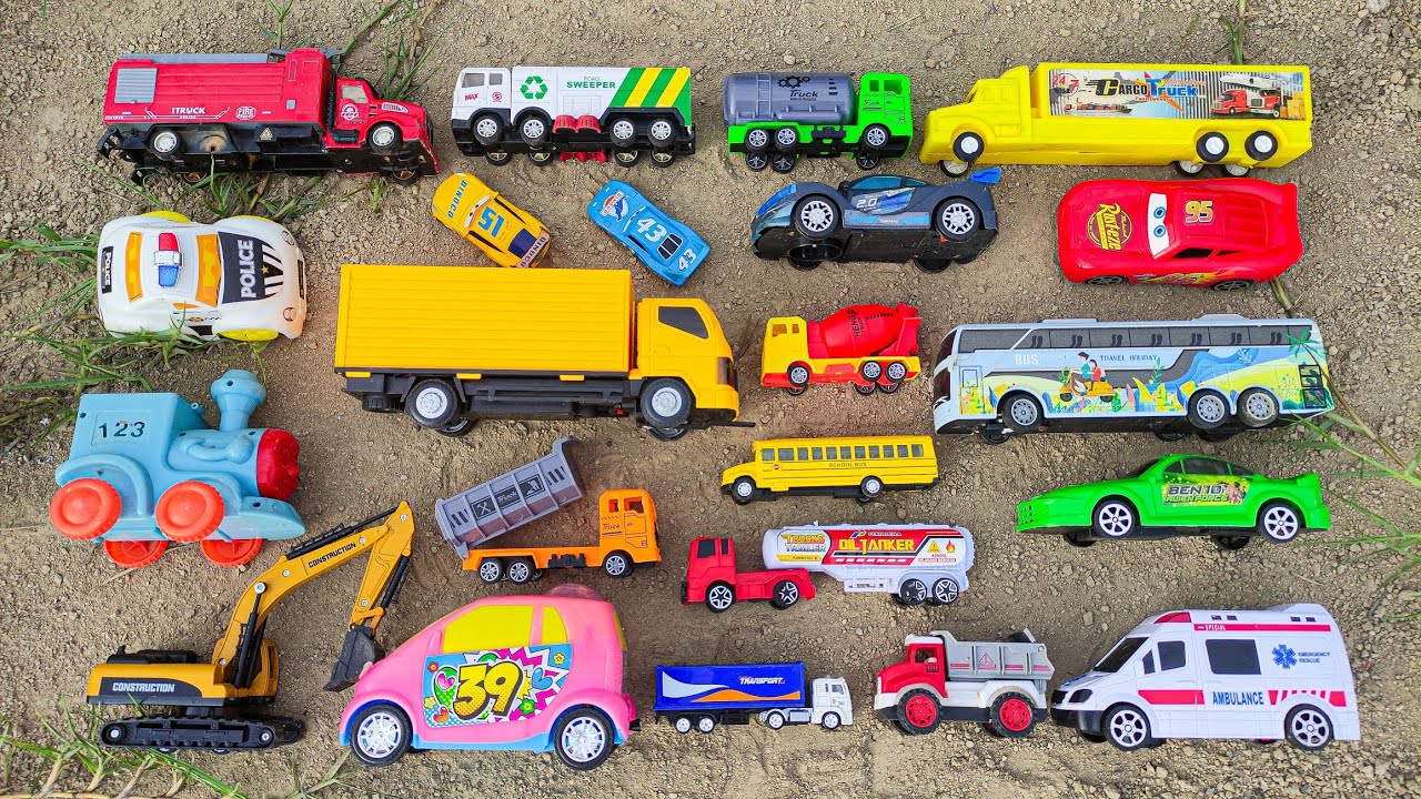 Menemukan Mainan Mobil Truk Tangki, Excavator, School Bus, Kereta Api, Truk Kontainer, McQueen