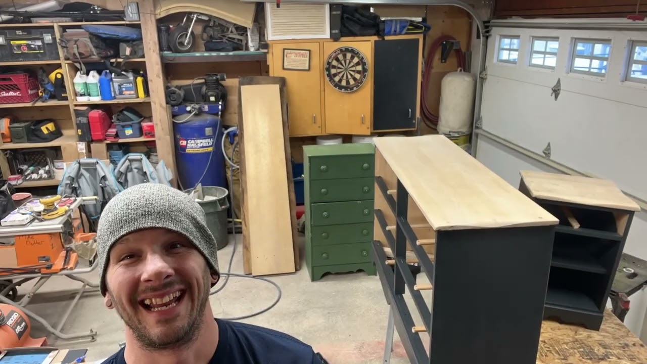 bedroom set Part 1 :)