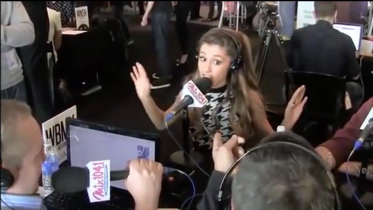 Ariana Grande: I Wear Hair Extensions Because It Was All Falling Out