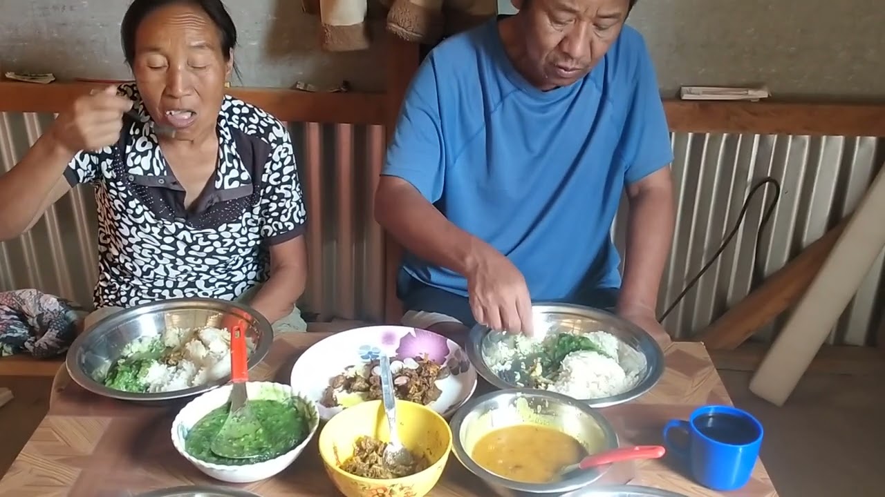 Father's day ❤️ Kapa leh Kanu (Dad and Mom )an kahawn a kanek sak na ahi e .Hepa Henu damsawtun aw.