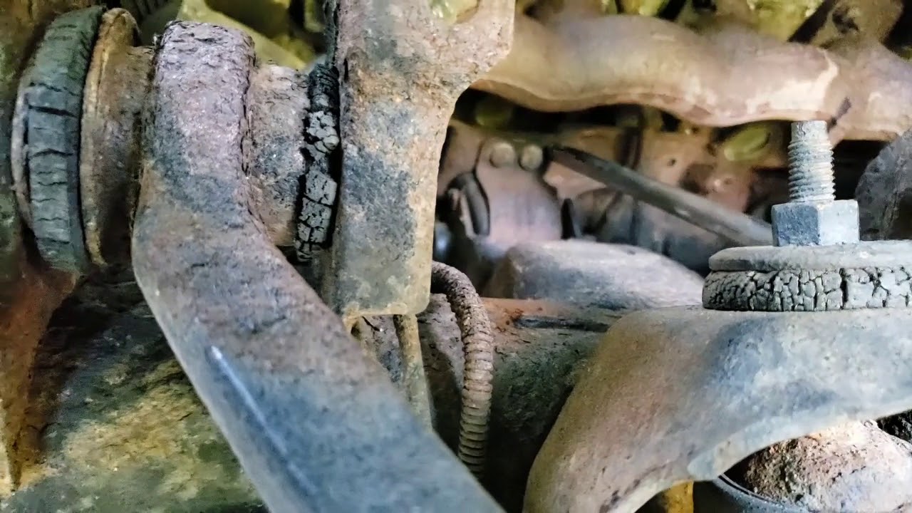 Опора двигателя Ford F150 1998 года выпуска