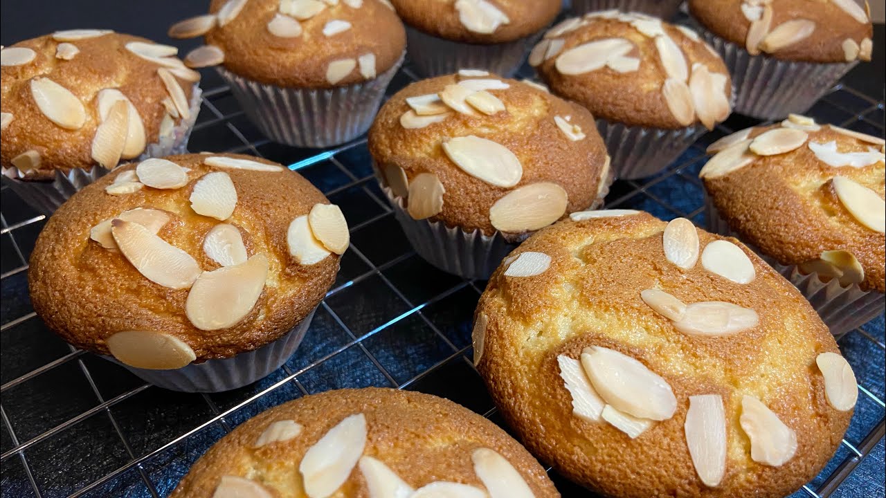 How to make Almond Cupcake & Almond flour |طريقة عمل كب كيك اللوز مع طريقة عمل طحين اللوز |