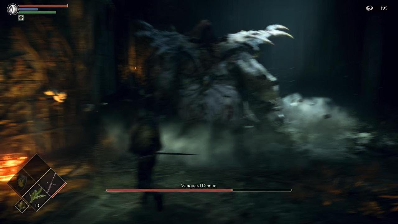 Demon's Souls 2020 Beating tutorial boss + How to get Iron Helm (Original Fluted Helmet!)