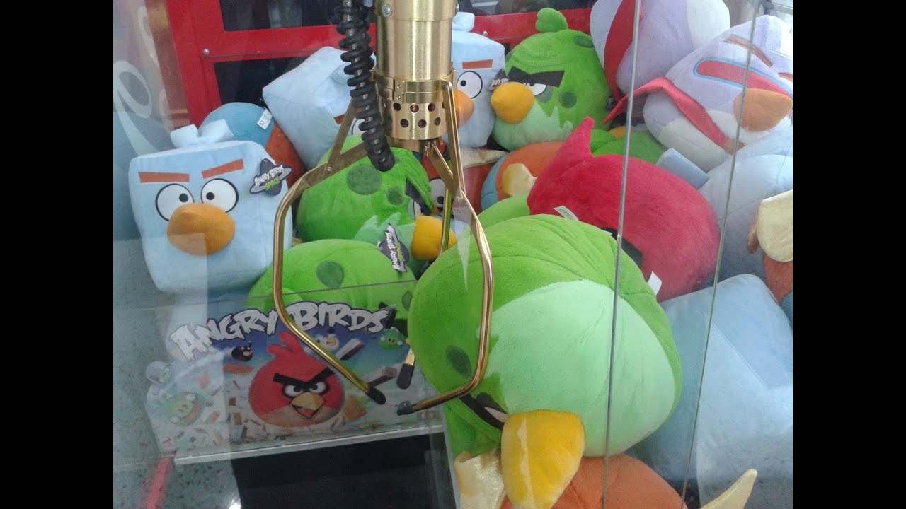 Breaking The Giant Angry Bird Space Claw + Wins!!
